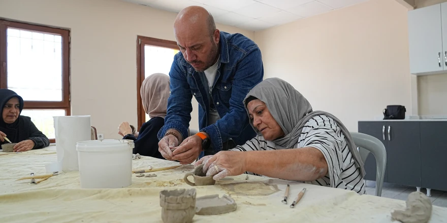 Gelinciktepe Kadın Yaşam Merkezi’nde Kurslar Başladı