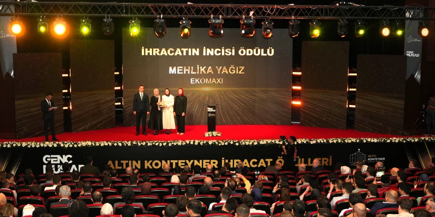 Genç Girişimcilerden Büyük Başarı: Ekomaxi’ye İhracat Ödülü