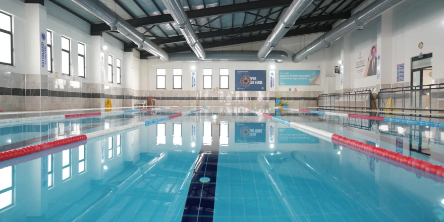 Göztepe Hatice Akbaş Yarı Olimpik Yüzme Havuzu’nda Yeni Dönem Eğitimleri