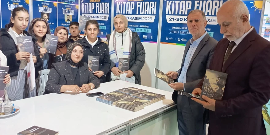 Gül Kaçar’ın İmza Gününde Rekor Yoğunluk  Şanlıurfa Kitap Fuarı’nda Uzun Kuyruklar Oluştu