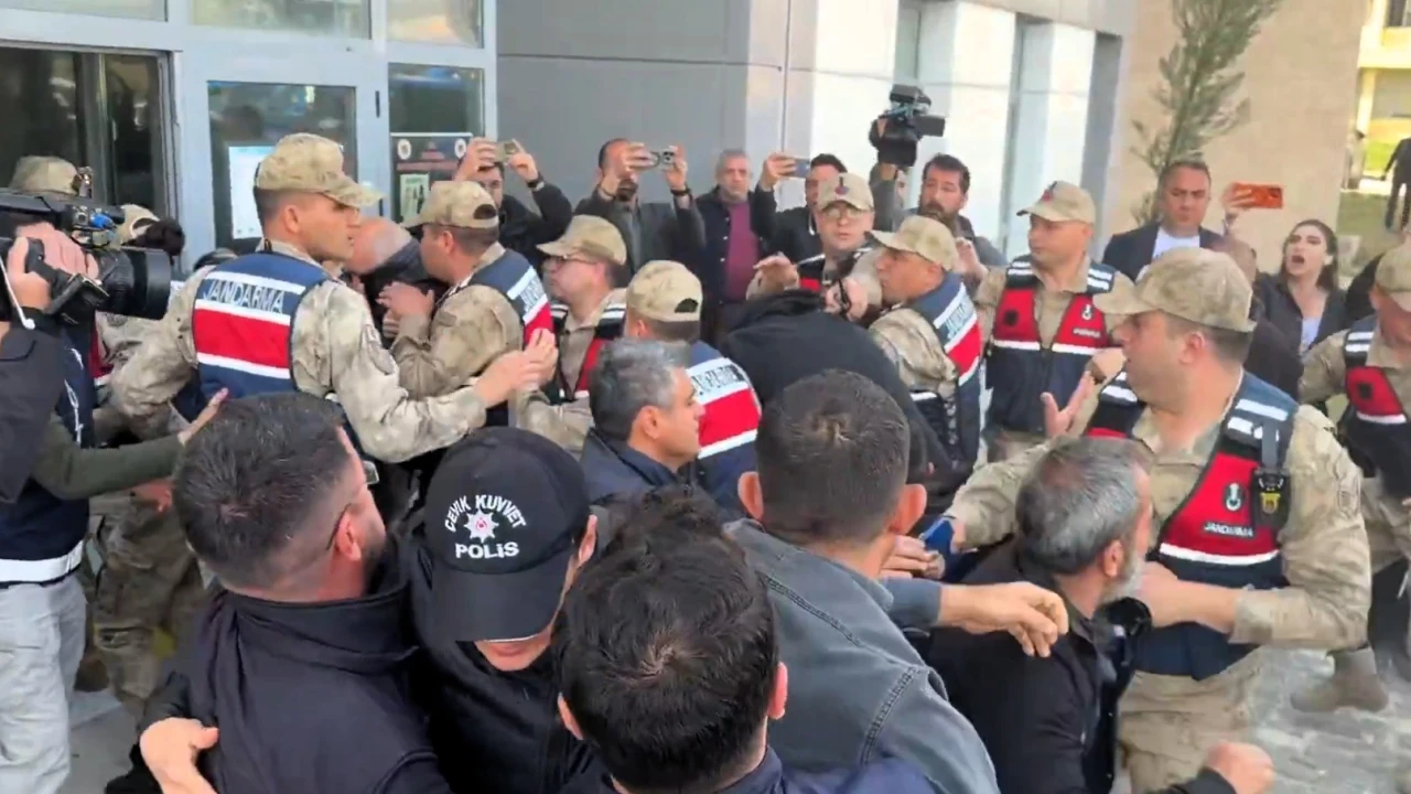 Gülistan Doku Soruşturmasında 7 Şüpheli Adliyeye Sevk Edildi, Girişte Arbede Yaşandı