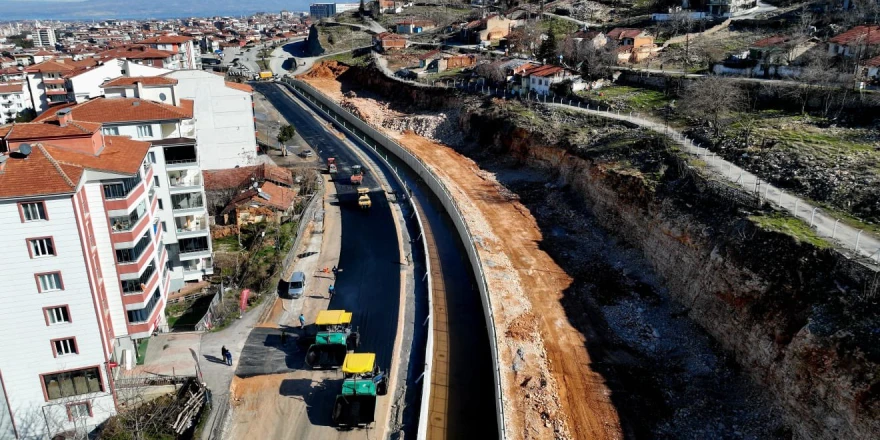 Güney Kuşak Yolunda İncelemelerde Bulunan Başkan Gürkan