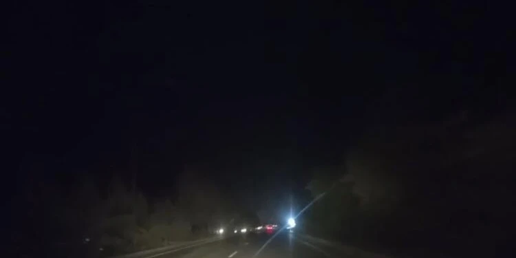Hanımçiftliği’nde karanlık yollar sürücülere zor anlar yaşatıyor