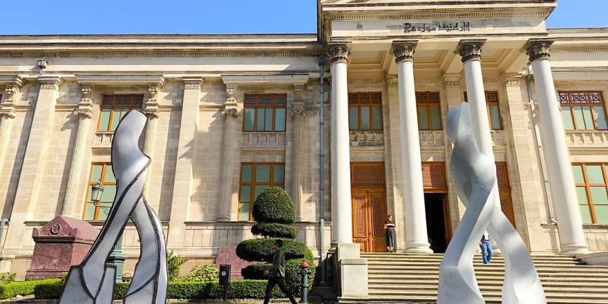 Heykel sanatçısı Nilhan Sesalan’ın 'İz Kalır, Ben Kaybolurum' sergisi ziyaretçilerini bekliyor