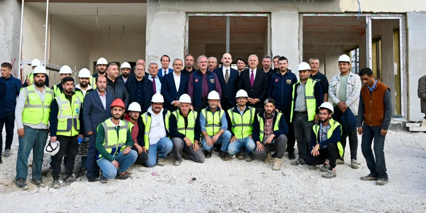 İçişleri Bakan Yardımcısı Karaloğlu Malatya’da Deprem Konutlarını İnceledi