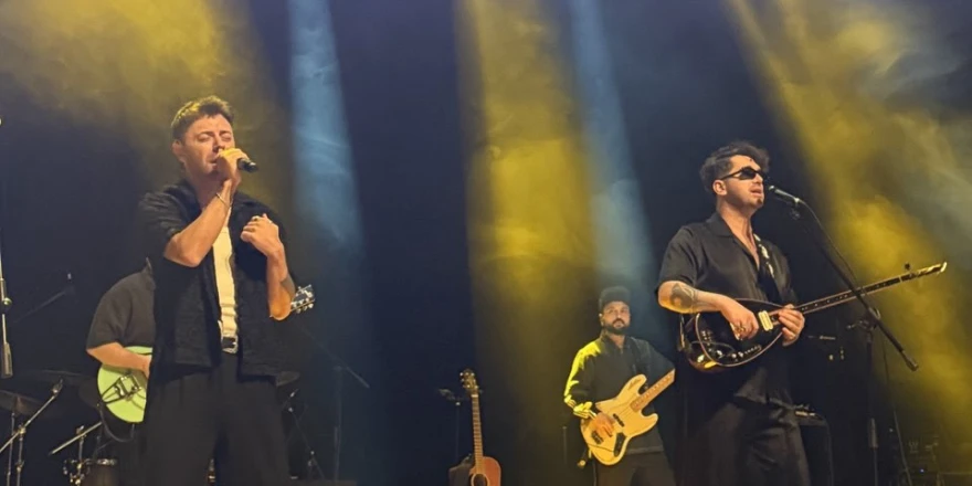 İkilem, İstanbul’da Gençlere Müzik Dolu Bir Gece Yaşattı