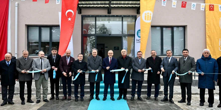 İnönü Üniversitesi’nde Bilimsel ve Teknolojik Araştırma Merkezi Törenle Açıldı