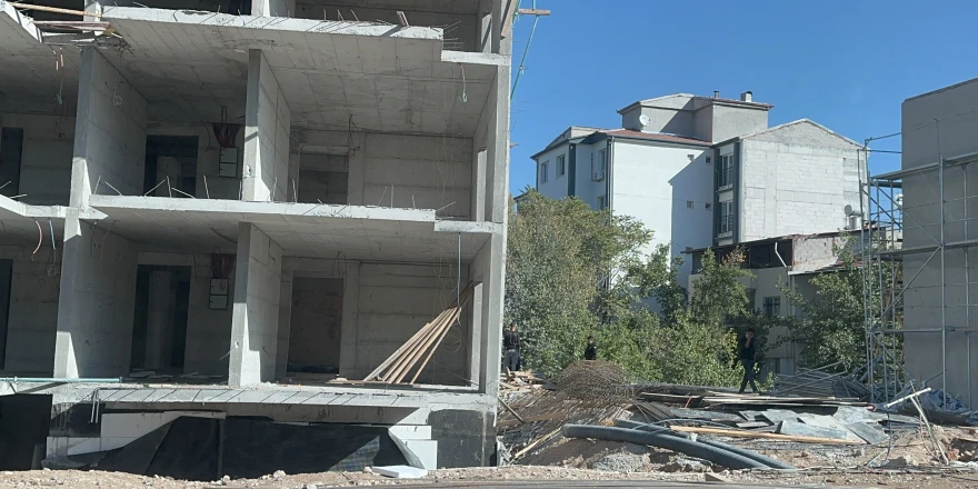 İnşaat İşçisi Yüksekten Düştü, Durumu Ağır