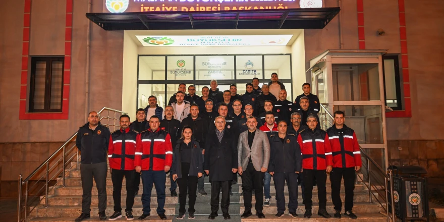 İtfaiye Personeliyle Bir Araya Gelen Başkan Er: “Malatya Eskisinden Daha Güzel Oluyor”