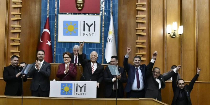 İYİ Parti Malatya Belediye Başkan Adaylarını Meral Akşener Tanıttı
