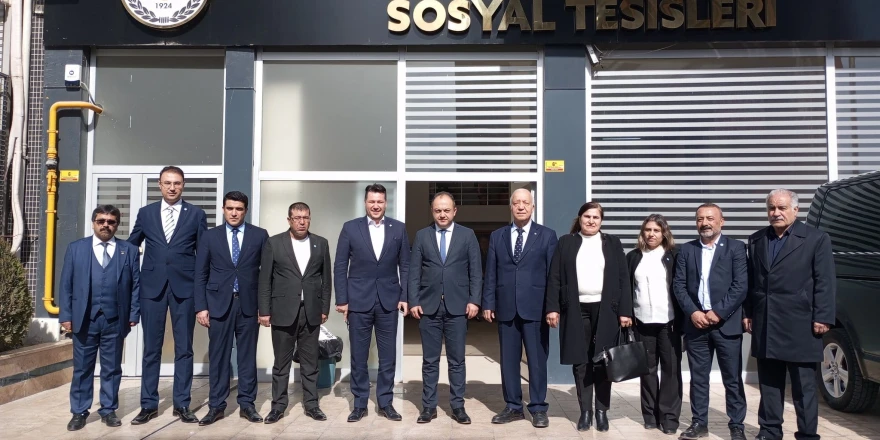 İyi Parti Malatya Belediye Başkan Adayları Malatya Barosu Ve Balıkçılar Pazarı Esnafını Ziyaret Etti.