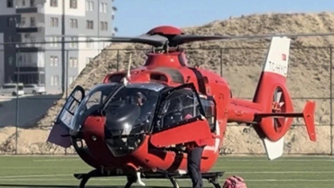 Kalp Krizi Geçiren Hasta Helikopter Ambulansla Malatya’ya Sevk Edildi