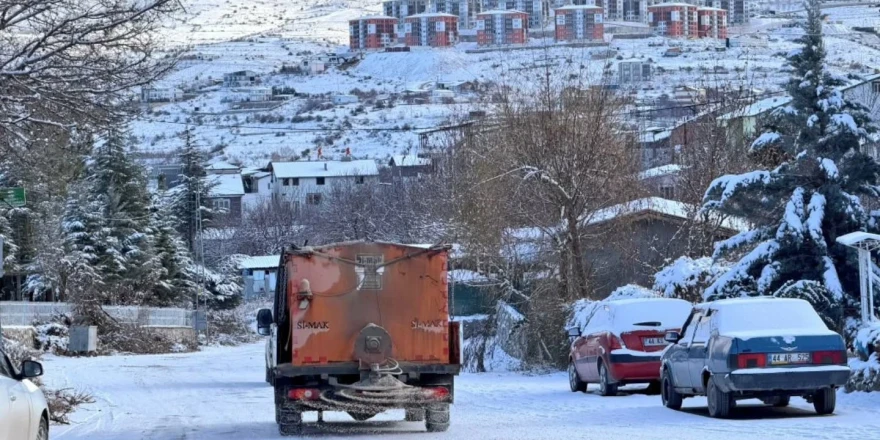 Kar Yağışı Nedeniyle Malatya’da Çok Sayıda Yol Ulaşıma Kapatıldı