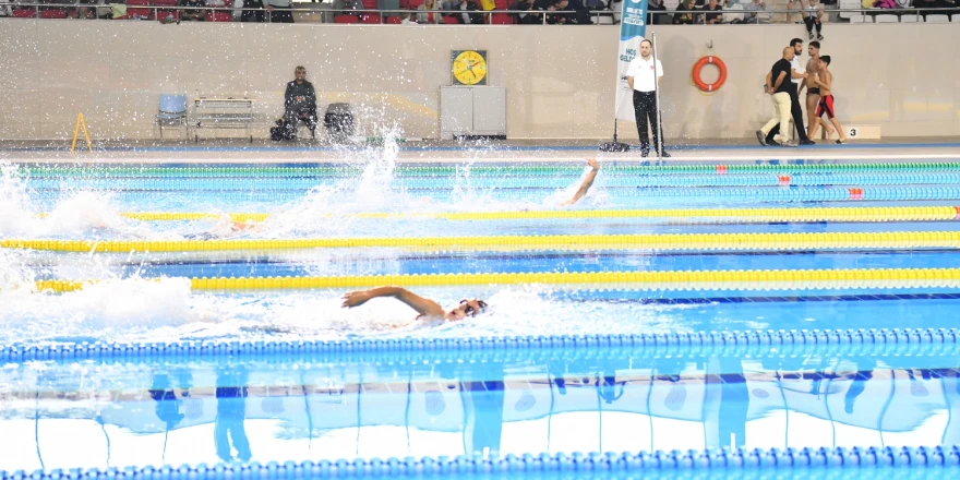 Kulaçlar Gazze İçin Atıldı! Sporculardan Duygusal Destek