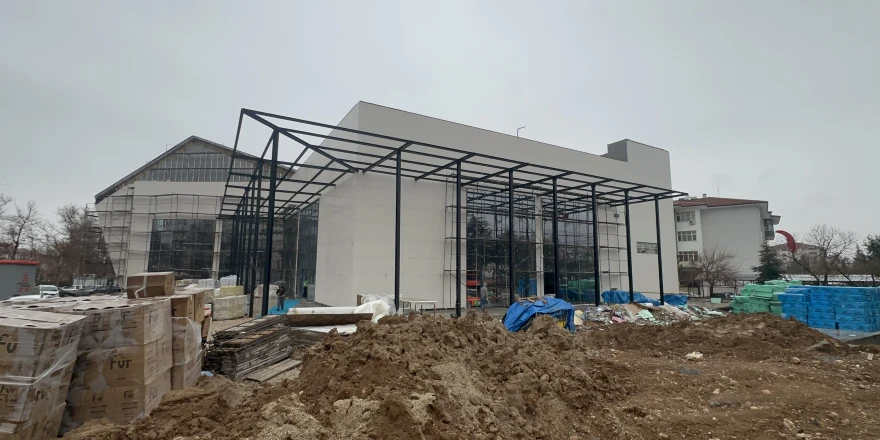 Kültür Ve Turizm Bakanı Ersoy, Sabancı Kültür Merkezi İnşaatında İncelemelerde Bulundu