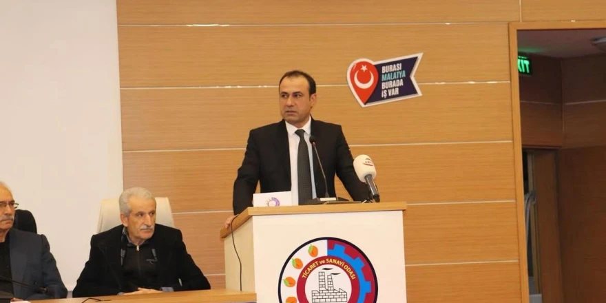 Malatya Berberler ve Kuaförler Odası’nda Toptaş güven tazeledi