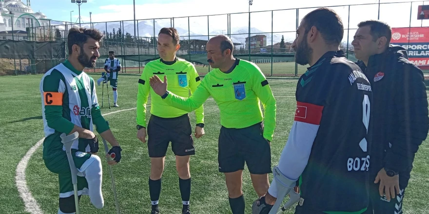 Malatya Büyükşehir Belediyespor Ampute Futbol Takımı Sahasında Lidere Boyun Eğdi