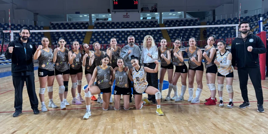Malatya Derbisinde Kazanan Nicer Hotel Voleybol Oldu