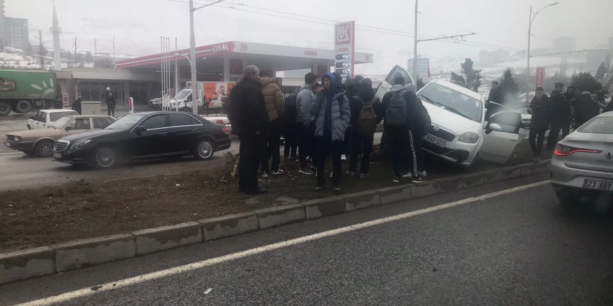 Malatya Şehir Gösterende Yaralamalı Trafik Kazası