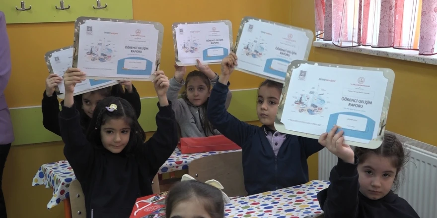 Malatya’da 146 bin 569 Öğrenci Karne Alarak Tatile Girdi