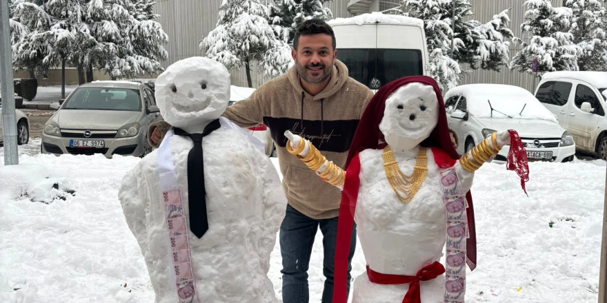 Malatya’da Esnaftan Kardan Düğün: Kardan Kadın Ve Erkek Evlendi
