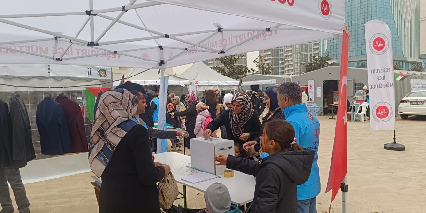 Malatya’da Filistin İçin Hayır Çarşısı Açıldı