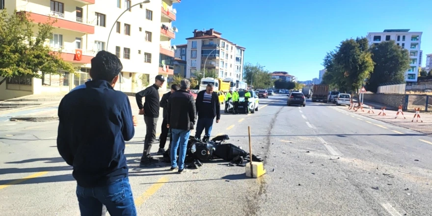 Malatya’da Kamyon İle Motosiklet Çarpıştı: 1 Kişi Yaralandı
