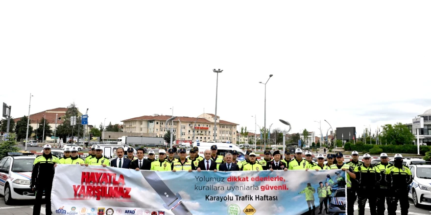 MALATYA’DA KARAYOLU TRAFİK HAFTASI ÇEŞİTLİ ETKİNLİKLERLE KUTLANIYOR