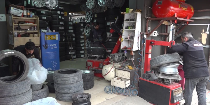 Malatya’da Kış Lastiği Yoğunluğu: Sürücülere “Güvenlik İçin Değişim Şart” Uyarısı