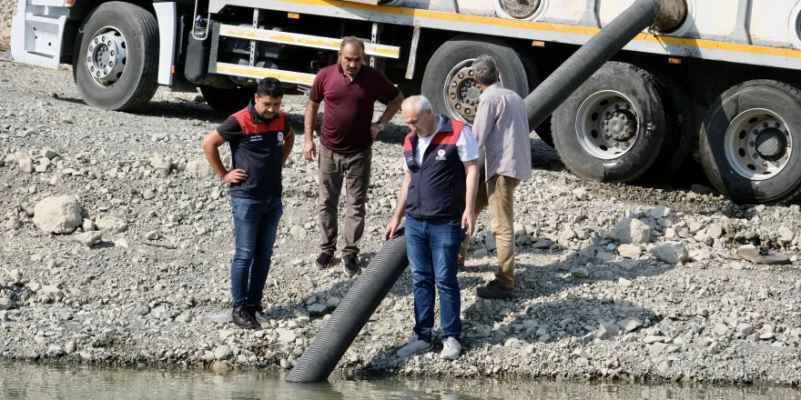 Malatya’daki göl ve göletlere 1 milyon 73 bin yavru sazan bırakıldı