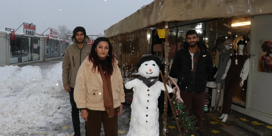 Malatyalılar Kar Yağışını Eğlenceye Çevirdi
