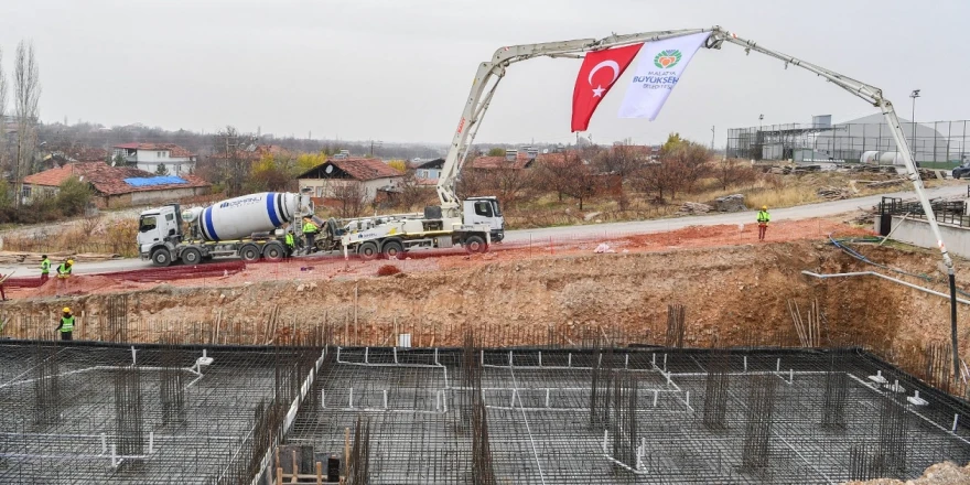 Amatör Spor Kulüpleri Tesisi'nin Temel Atma Töreni Gerçekleştirildi