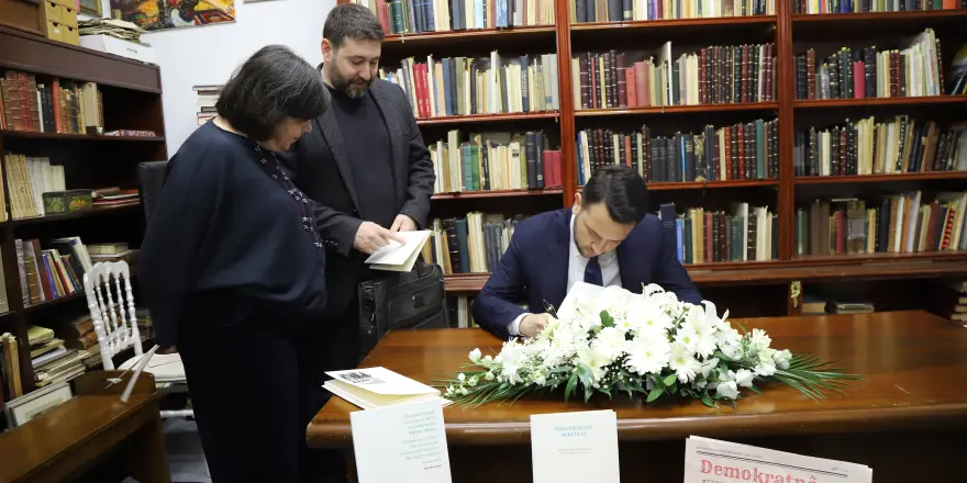 Efemeraların İzinde Bir Dönem: Demokratnâme Yayımlandı