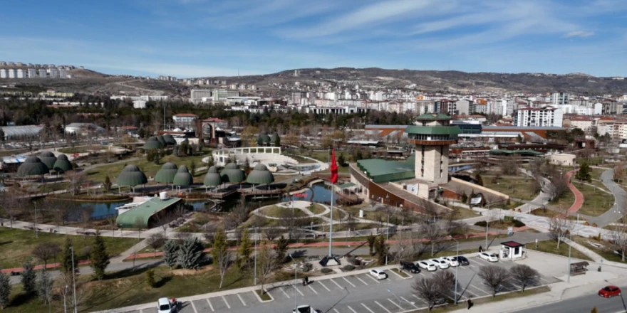 Elazığ’da Cumhuriyet Dönemi Şehitleri Anıtı Restorasyonu Tamamlandı