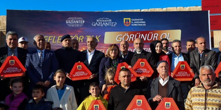 Gaziantep’te Çiftçilere “Reflektör Tak, Görünür Ol” Desteği