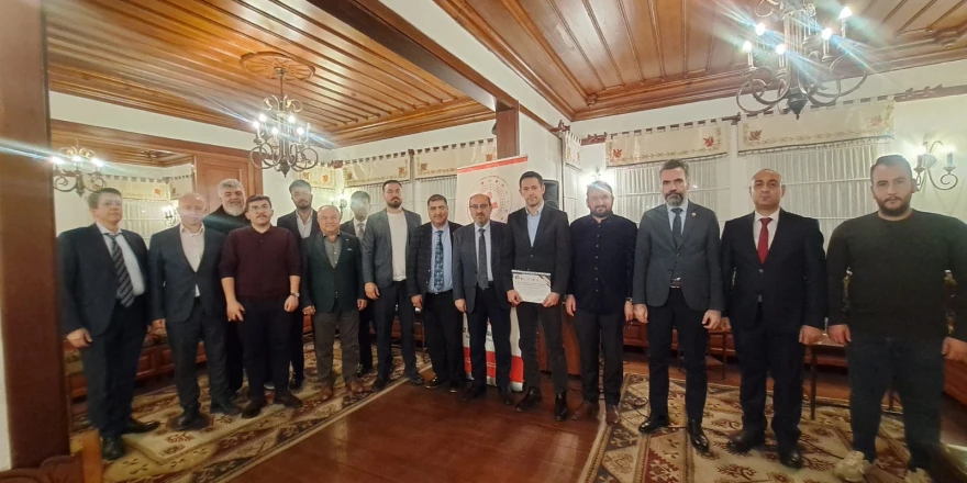 İdareci Ve Bürokratlar Birliği Derneği Geleneksel Dost Meclisinde Terörsüz Türkiye Zirvesi