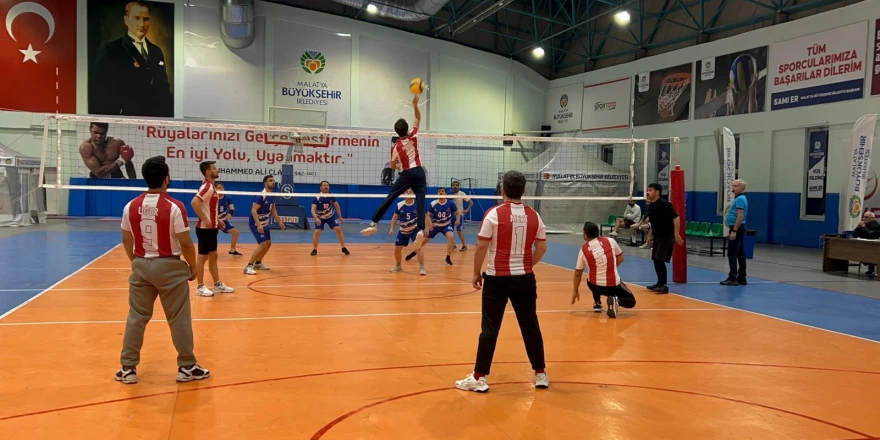 Kurumlar Arası Voleybol Turnuvası Başladı