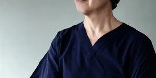 LİPÖDEM İLAÇLA TEDAVİ EDİLEBİLİR Mİ? PROF. DR. AHMET KARACALAR AÇIKLADI: 'TEK BİR HAPLA MUCİZE YOK'