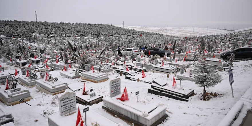 Malatya Büyükşehir Belediyesi Acılı Günlerde De Vatandaşın Yanında