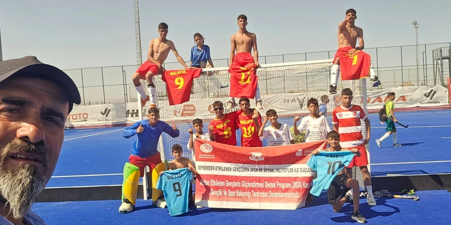 Malatya U16 Hokey Takımı Türkiye Şampiyonu Oldu.