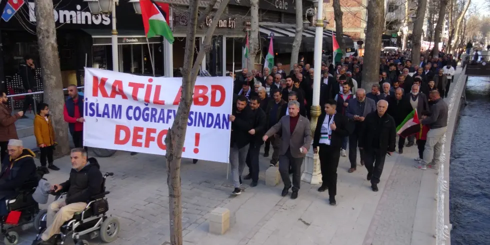 Malatya’da Mescid-i Aksa ve Filistinli esirler için yürüyüş düzenlendi