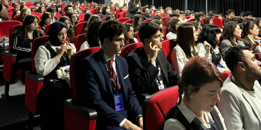 Malatya’da Uluslararası Simülasyon Heyecanı: MUNTEGRAL’26 Gençleri Bir Araya Getirdi