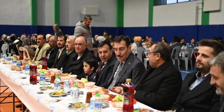 Pütürge’de Geniş Katılımlı İftar Programı