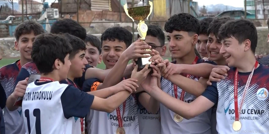 Rövaşata Golüyle Turnuvaya Damga Vuran İsim: Ensar Gölgeli