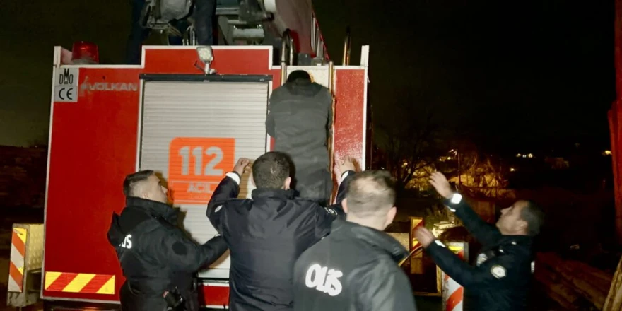 Sanayi Sitesinde Nefes Kesen Kovalamaca Çatıda Sona Erdi