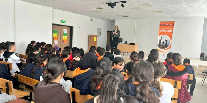 Yeşilyurt’ta “Güvenli Aile, Güvenli Nesil” Projesiyle Geleceğe Güvenli Adımlar Atlıyor