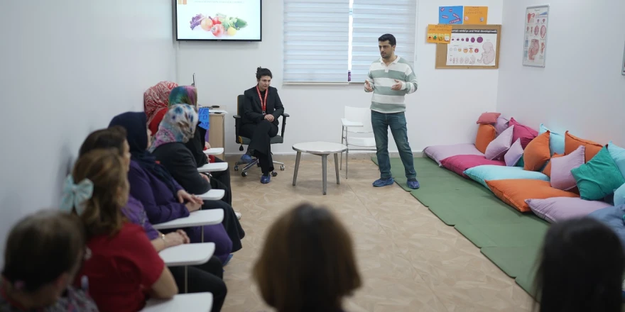 Menopoz Okulu’nda Kadın Sağlığına Yönelik Eğitimler Sürüyor