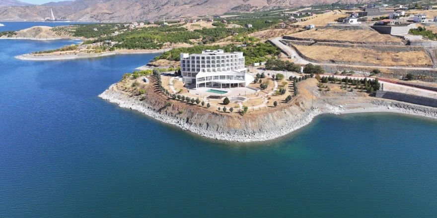 Milletvekili Babacan: Kalegöl Oteli Öğretmen Akademisi’ne Dönüşüyor