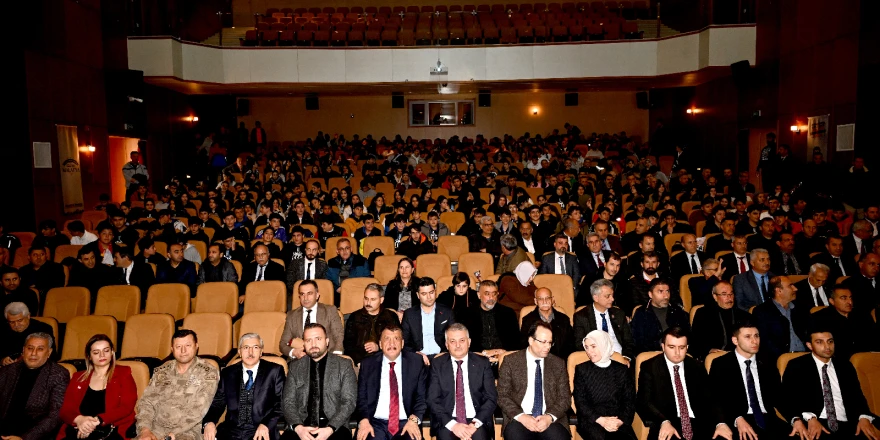 Milli Şair Mehmet Akif Ersoy Vefatının 87. Yılında Anıldı