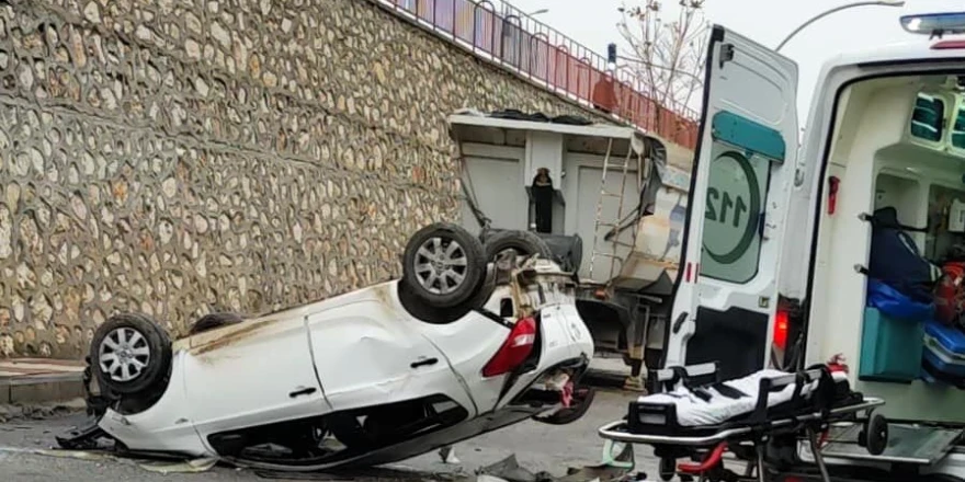 Okul Önünde Faciadan Dönüldü: El Freni Çekilmeyen Araç Öğrenciyle Birlikte Uçuruma Yuvarlandı